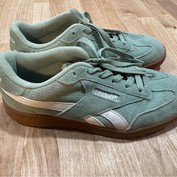 Women’s Reebok Green Suede Sneakers with White Stripe and Brown Soles - Picture 2 of 5